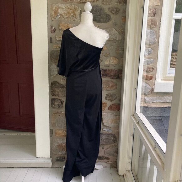 NWT ADRIANNA PAPELL Draped Velvet One-Shoulder Jumpsuit Black Womens 8 - Picture 10 of 12